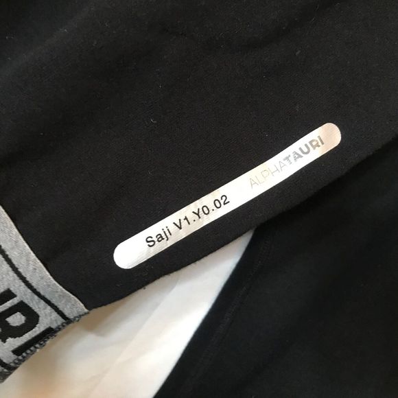 Scuderia Alpha Tauri Saji V1 YO 02Red Bull North America Sweatshirt size L - Picture 5 of 9